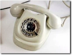 Telefón Tesla T58 "ľahký"